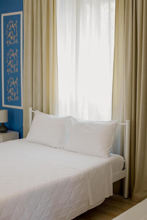 Yard Rooms Corinth 外观 照片