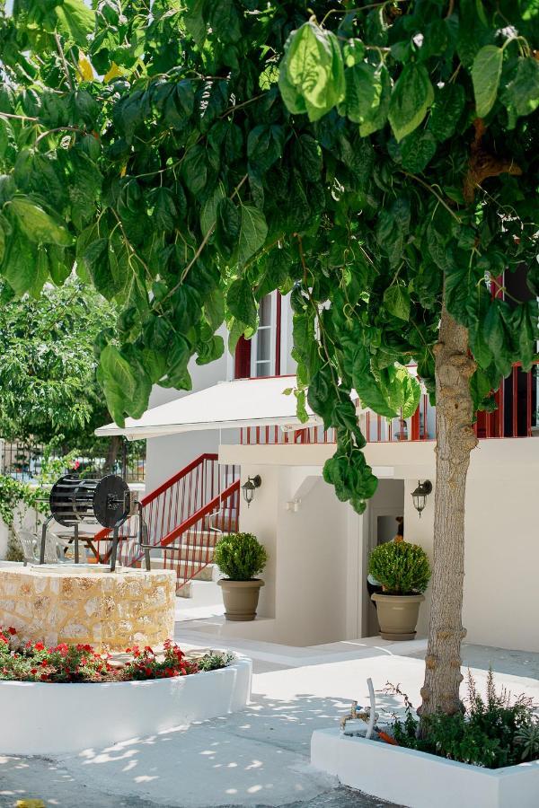 Yard Rooms Corinth 外观 照片